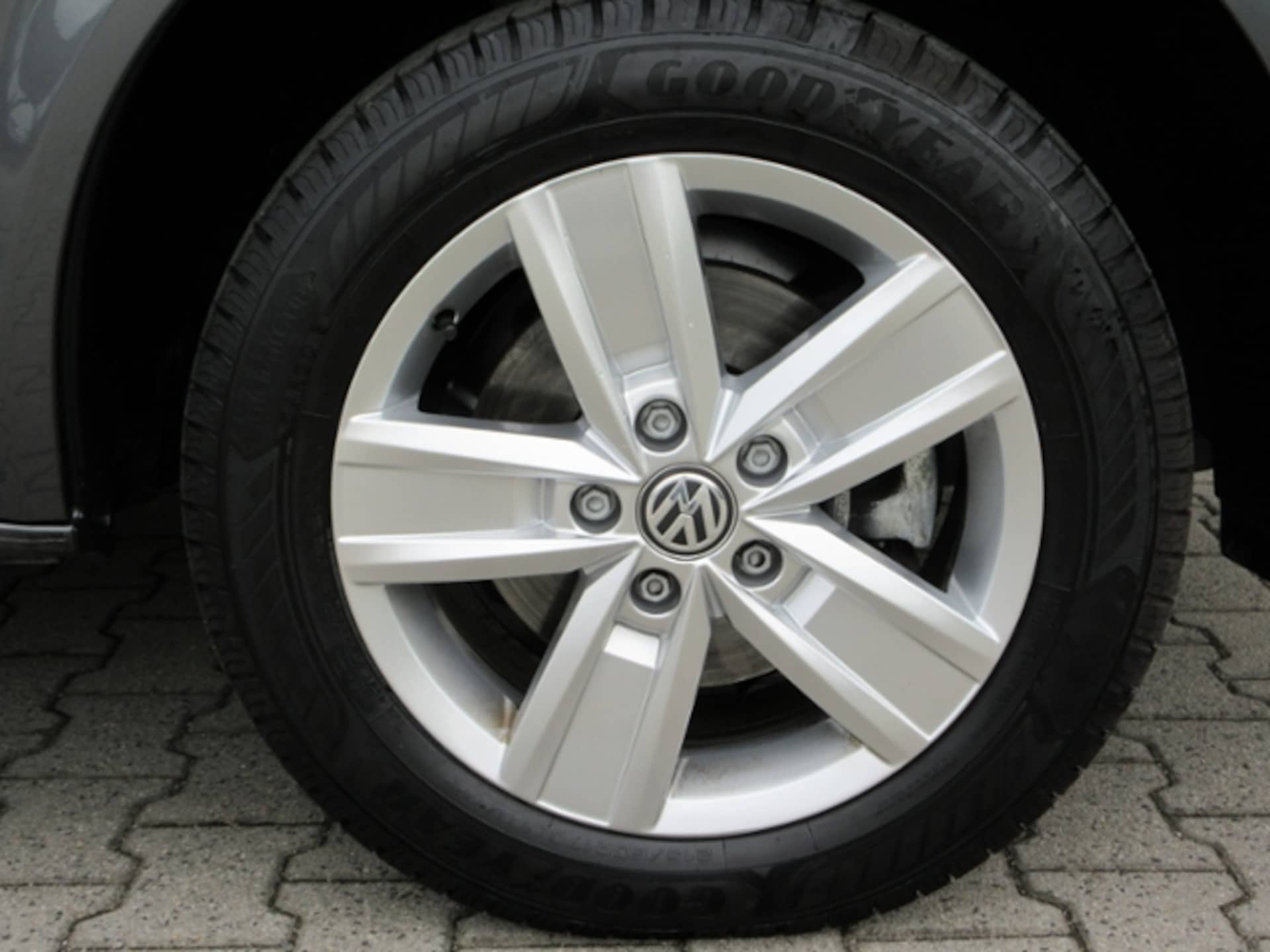 Volkswagen T6.1 Caravelle kurzer Radstand Comfortline