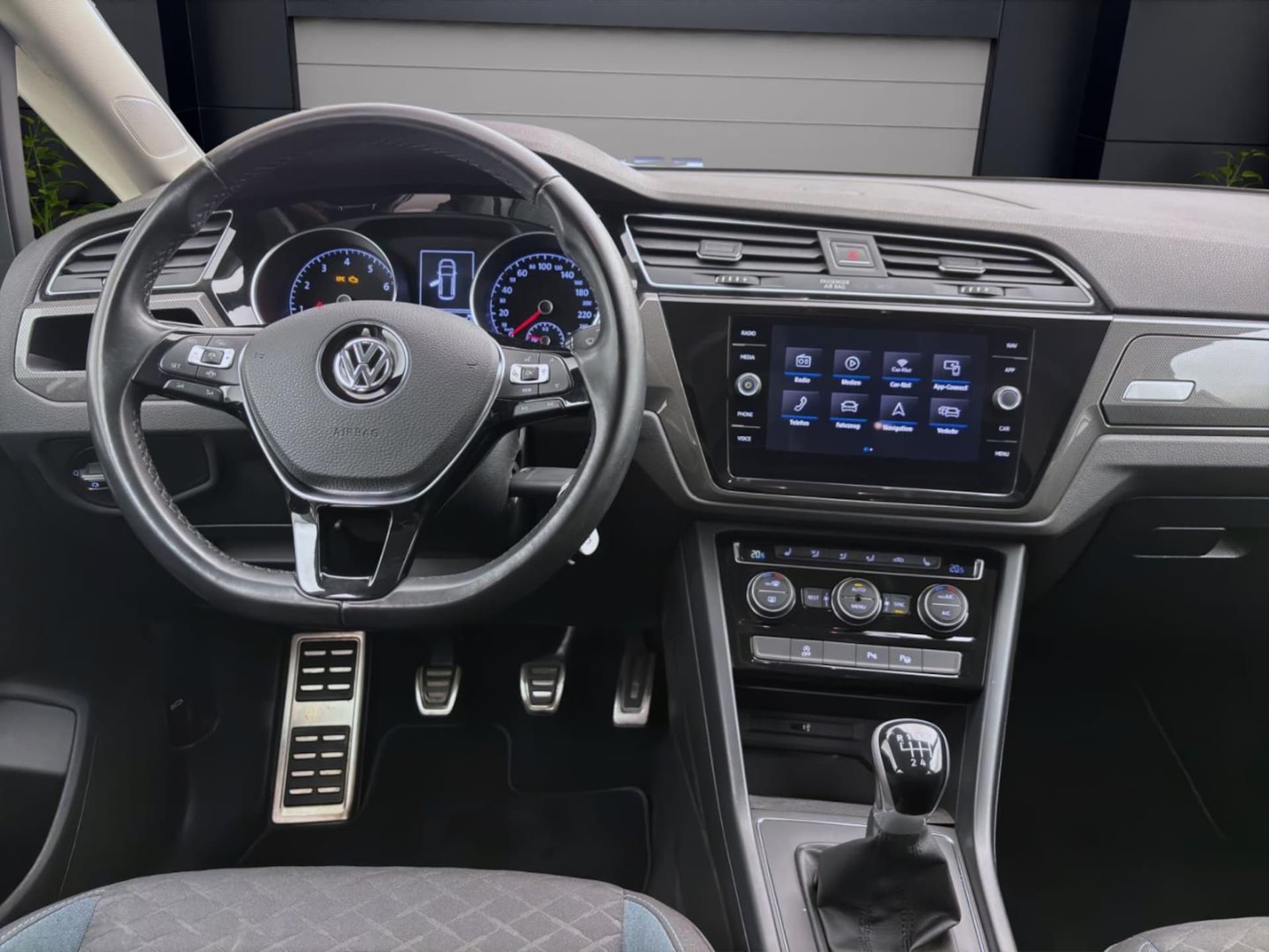 Volkswagen Touran IQ.DRIVE