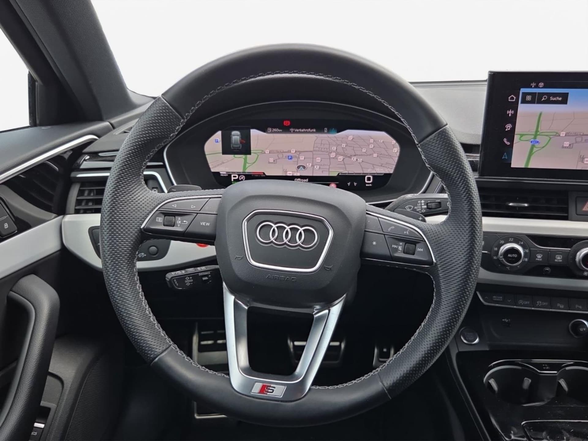Audi A4 Avant S line