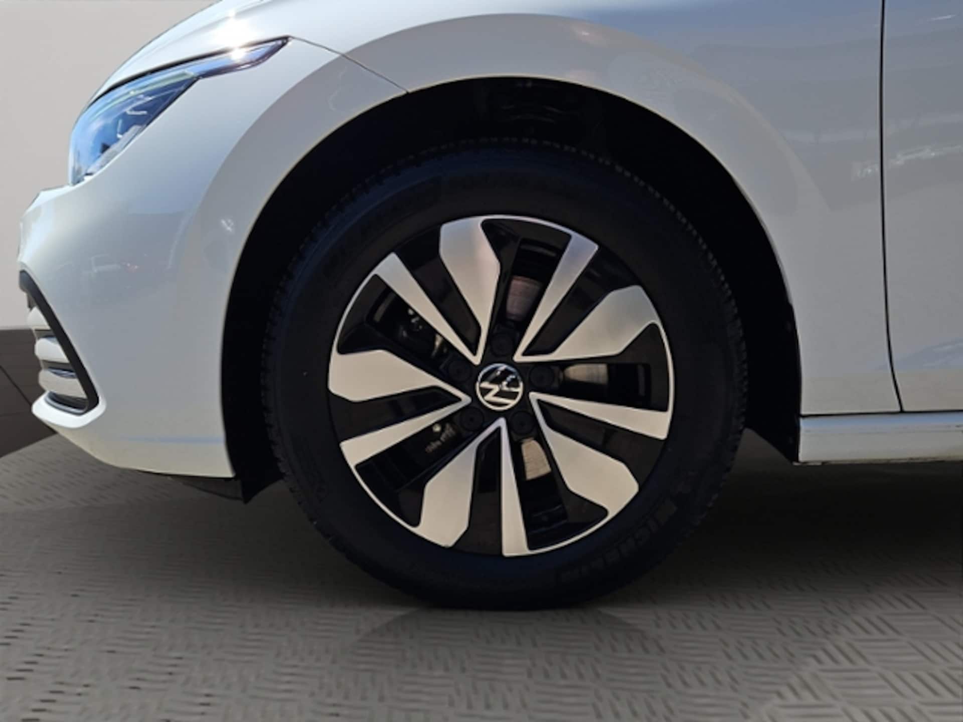 Volkswagen Golf MOVE