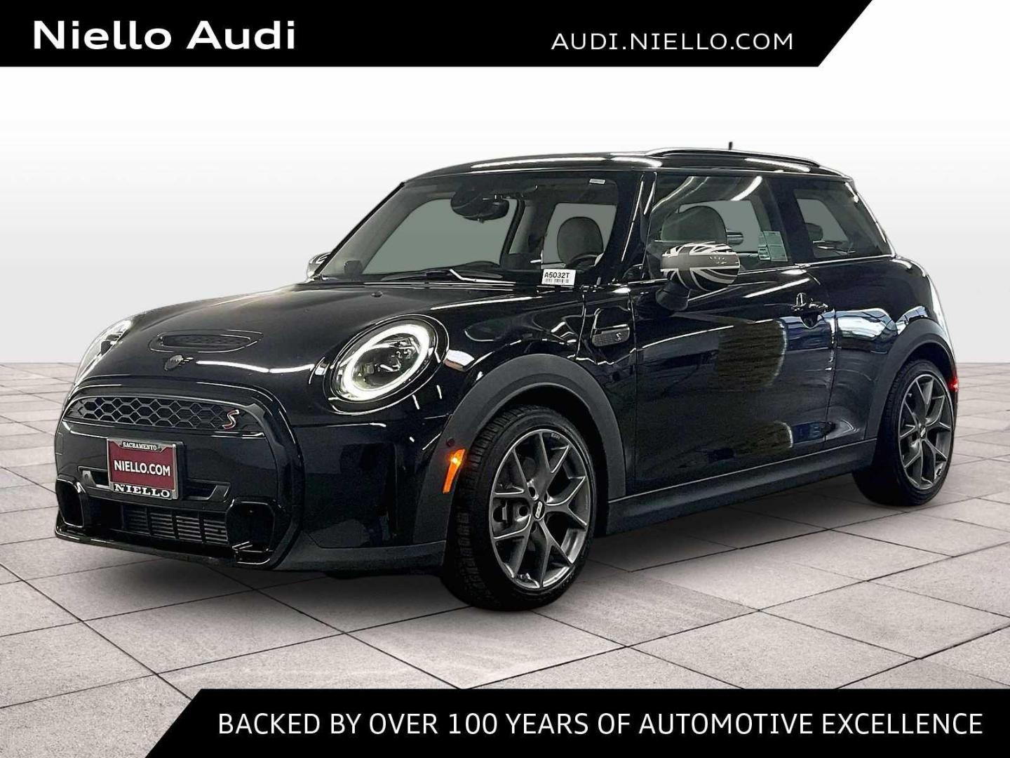 2023 MINI Cooper Cooper S 3 Door's photo