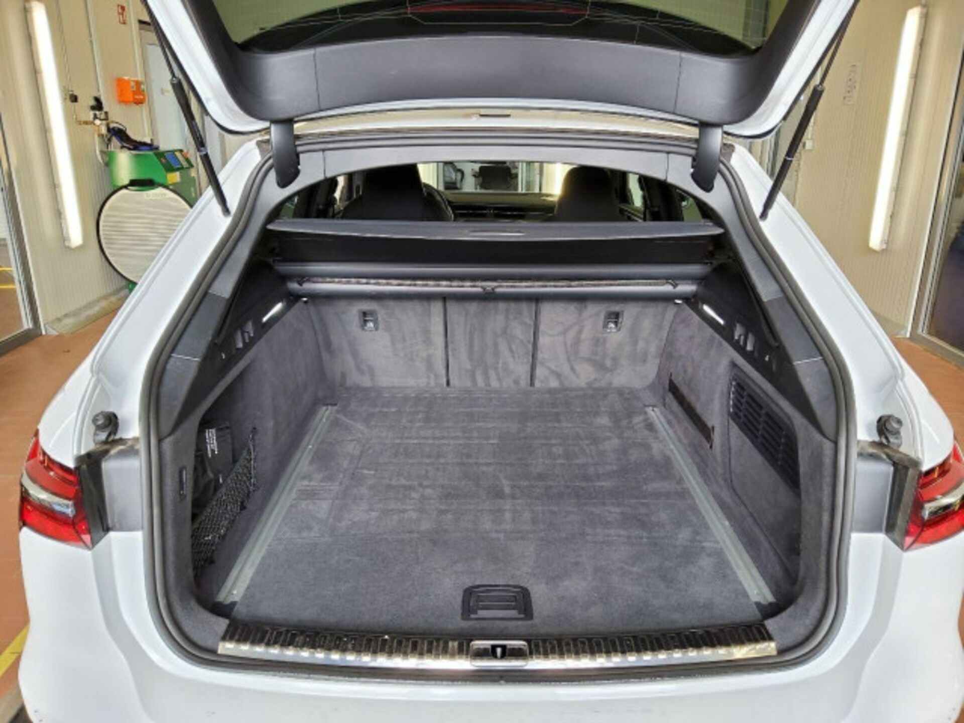 Audi S6 Avant