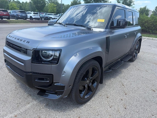 2025 Land Rover Defender