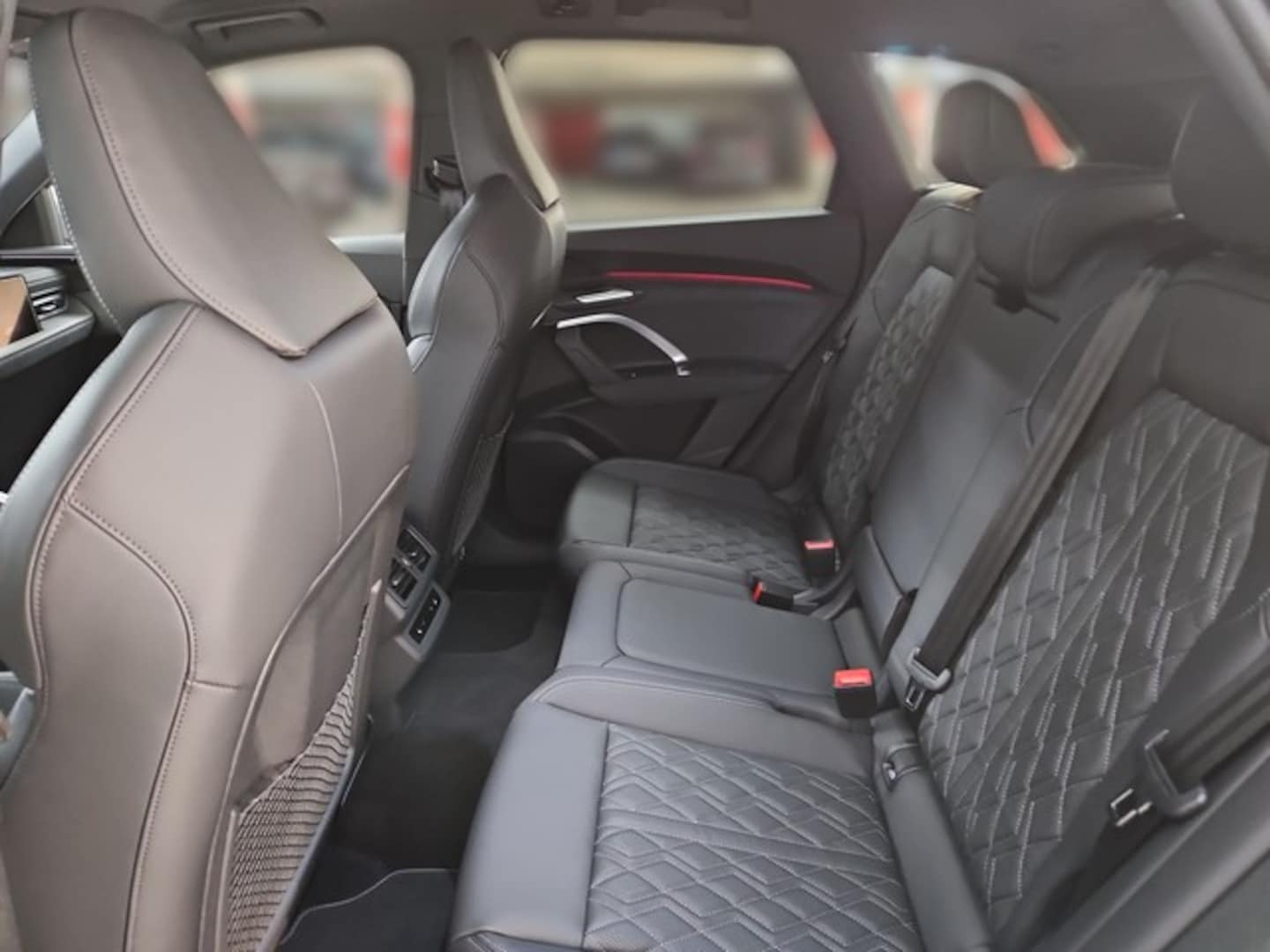 Bild über Audi SQ5 SUV TFSI 270 kW S tronic - für weitere Informationen kontaktieren Sie den Audi Partner