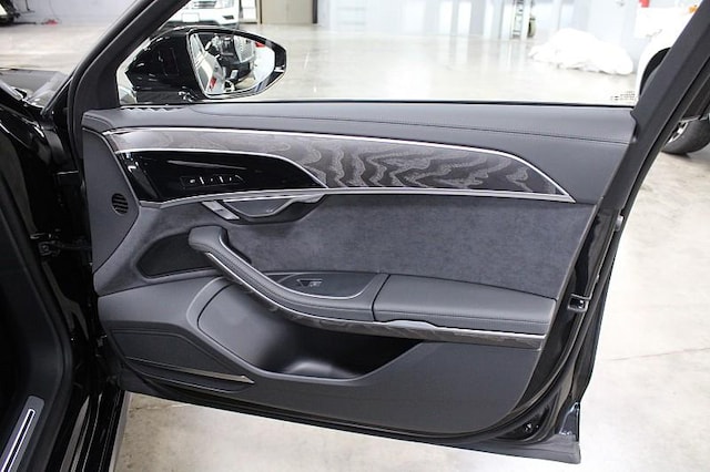 2026 Audi A8 Base - Photo 35