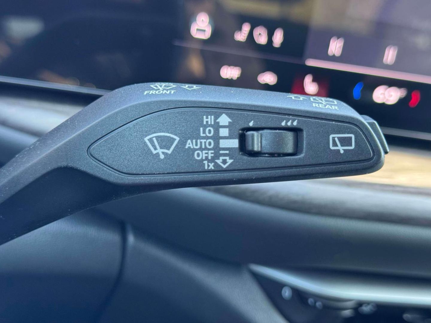 2025 Audi Q5 Premium - Photo 18