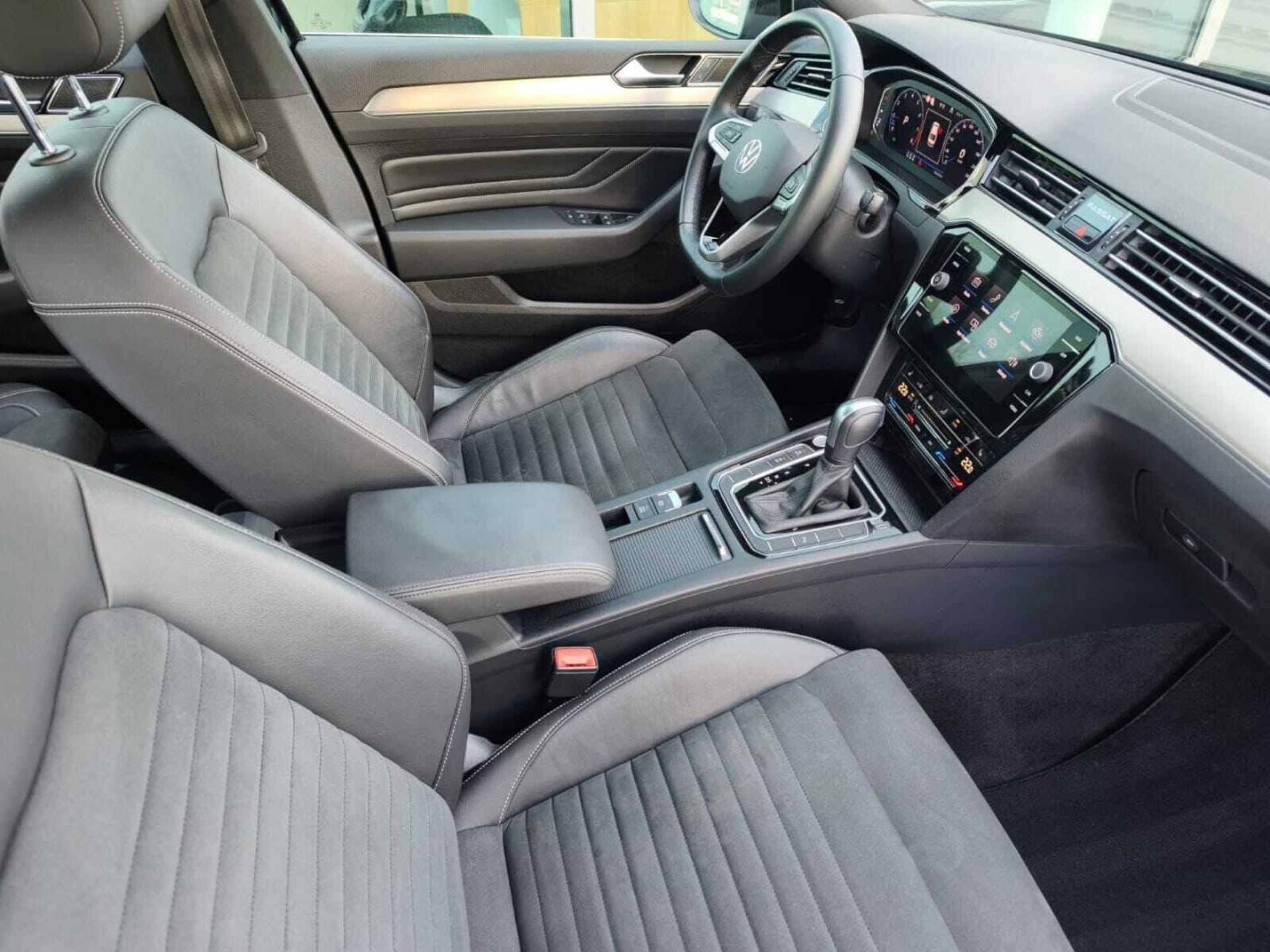 Volkswagen Passat Elegance
