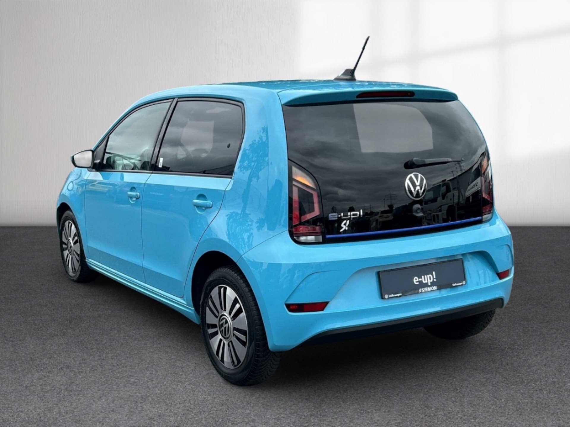 Volkswagen e-up! Style "Plus"