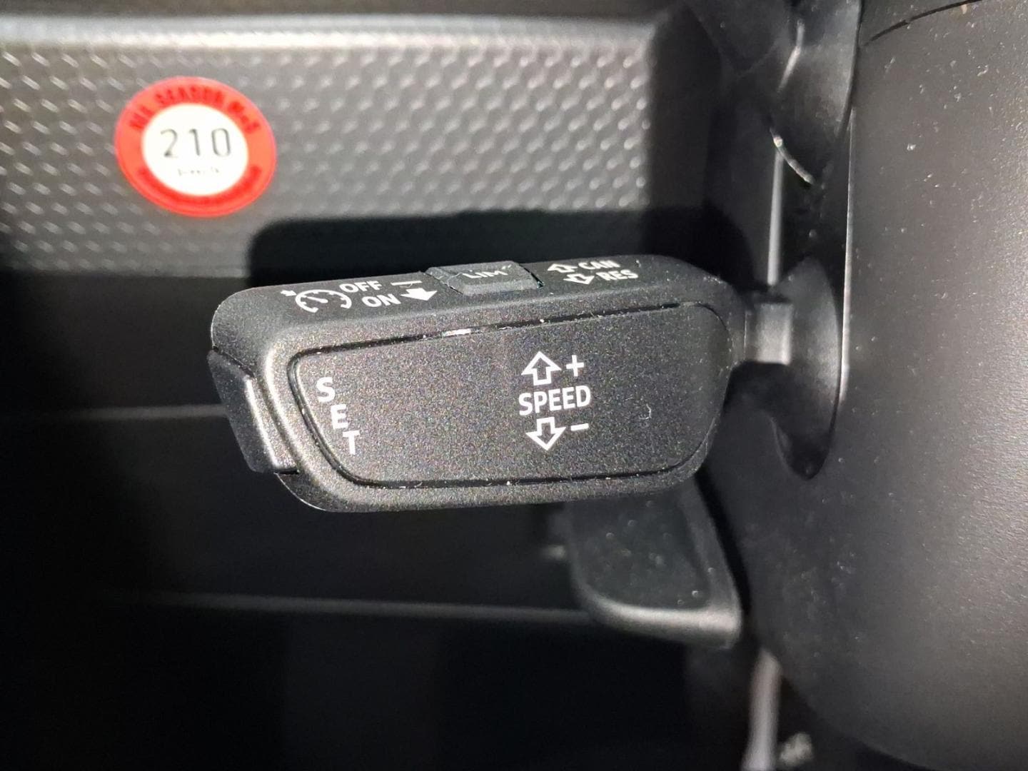 Bild über Audi A1 Sportback advanced 35 TFSI S tronic - für weitere Informationen kontaktieren Sie den Audi Partner