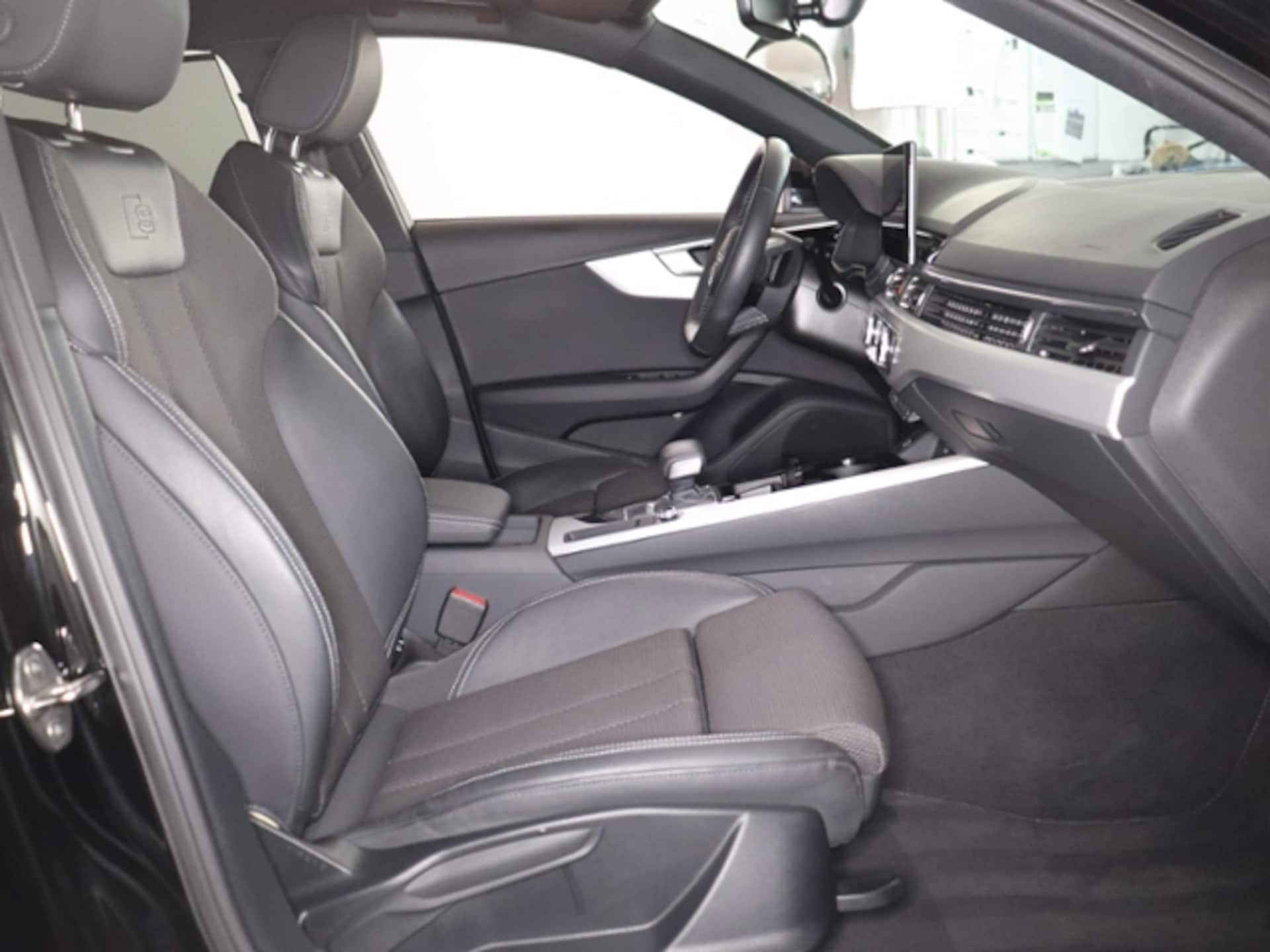 Audi A4 Avant S line