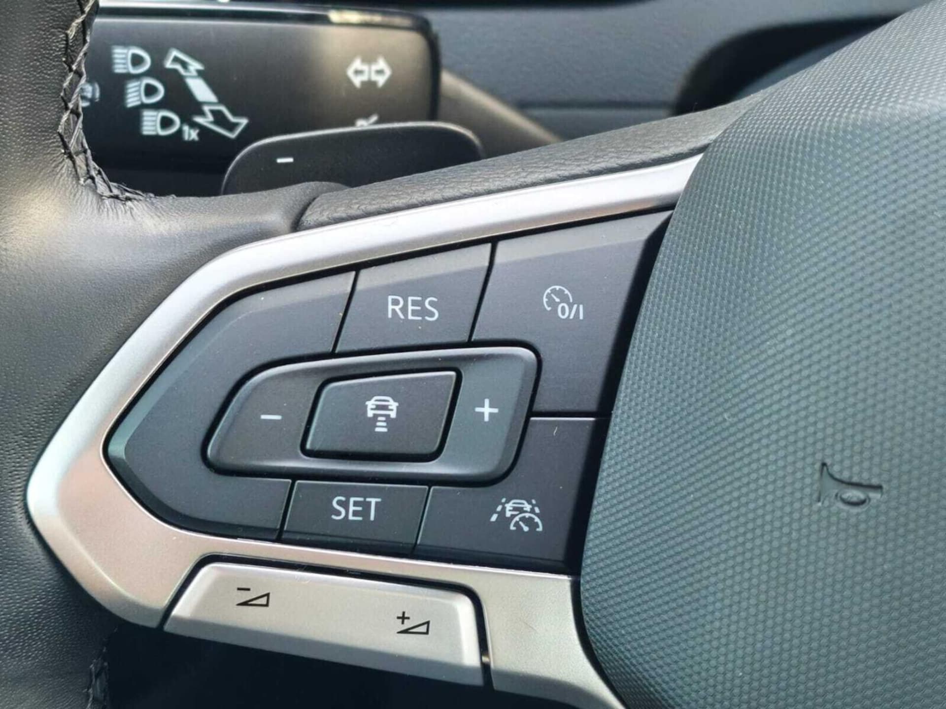 Volkswagen Passat Elegance