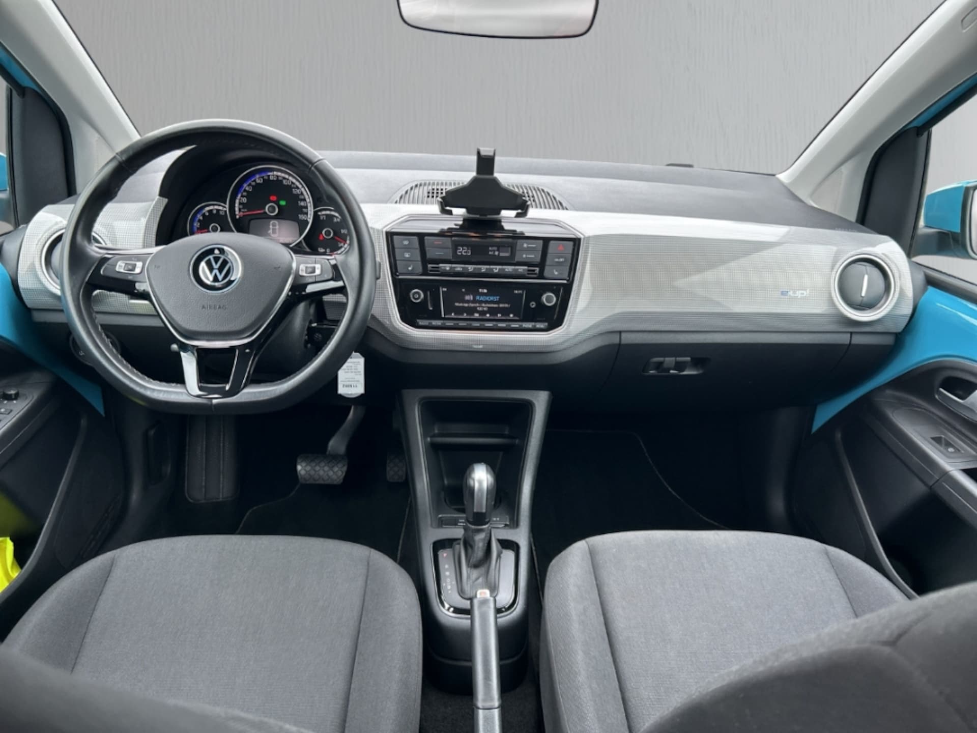Volkswagen e-up! Style "Plus"