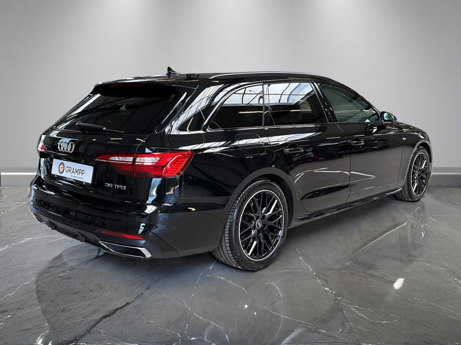 Audi A4 Avant S line