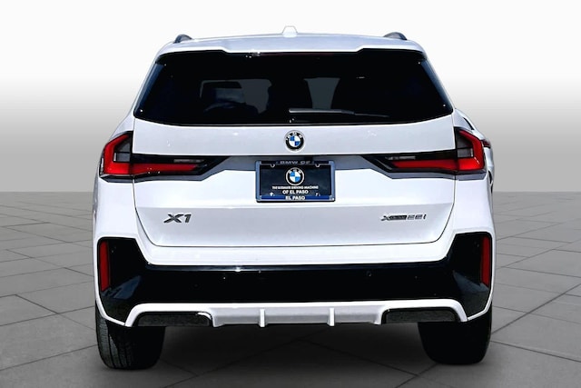 2025 BMW X1