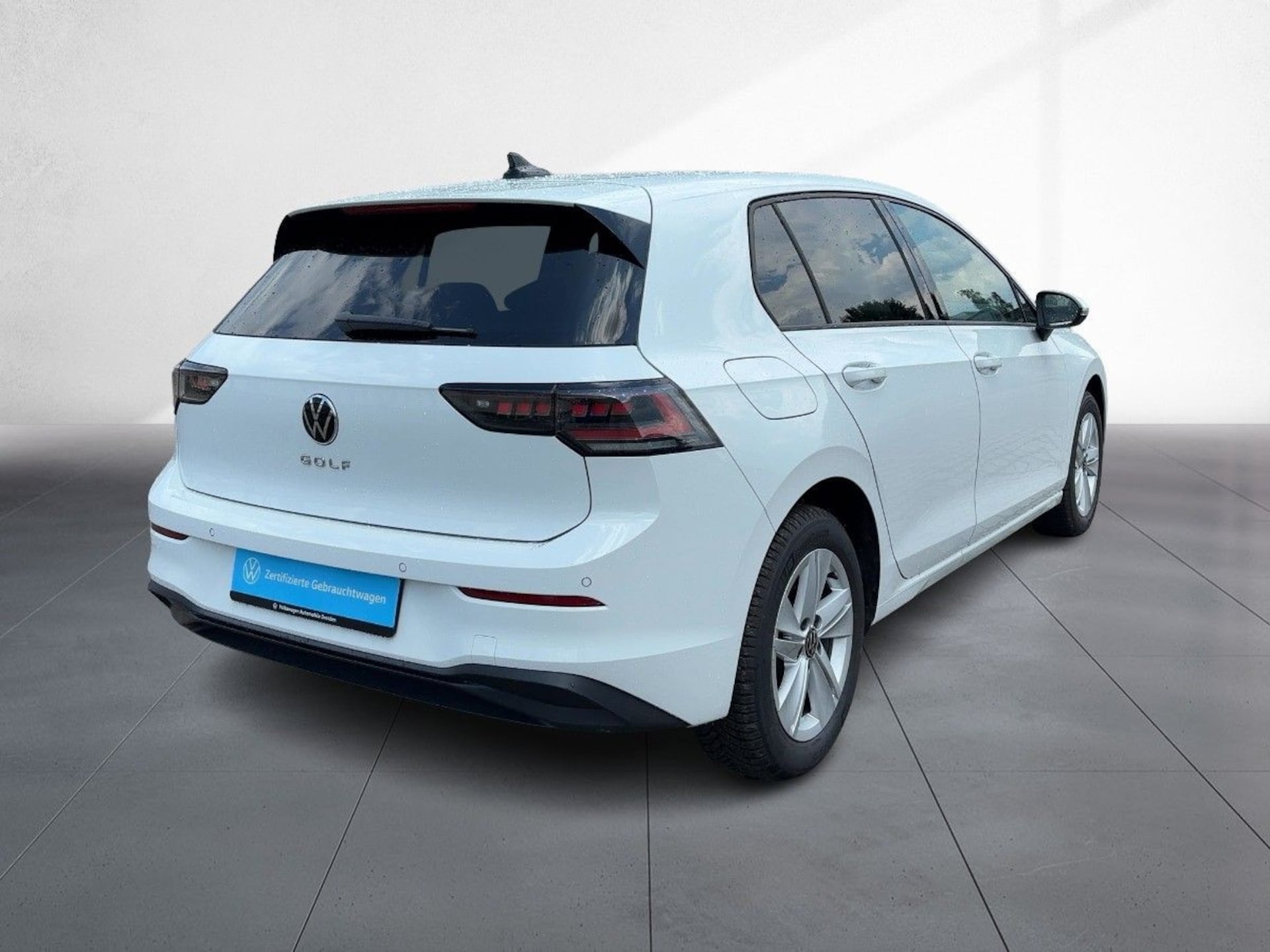 Volkswagen Golf Life