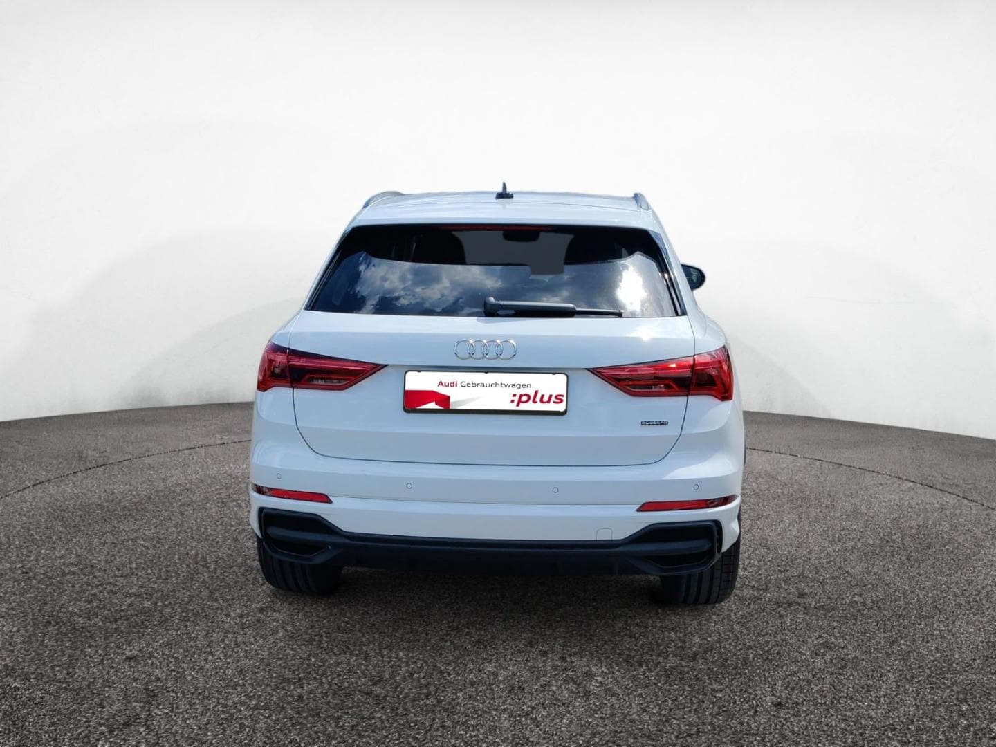 Bild über Audi Q3 TFSI quattro 140 kW S tronic - für weitere Informationen kontaktieren Sie den Audi Partner