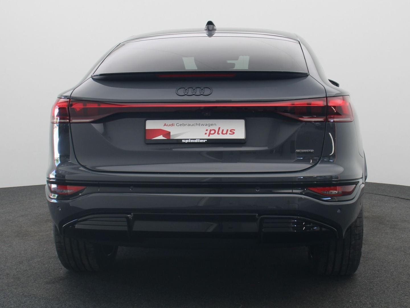 Bild über Audi Q6 Sportback e-tron S line business e-tron quattro 315 kW - für weitere Informationen kontaktieren Sie den Audi Partner