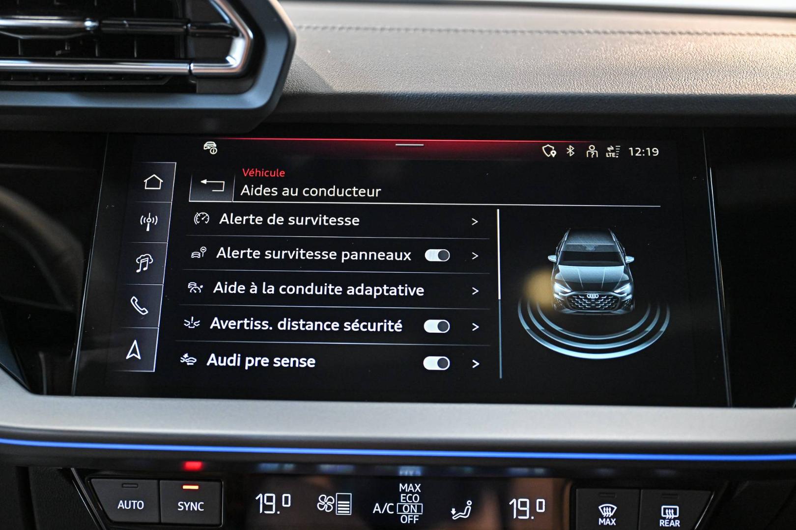 Image about Audi A3 Sportback S line 35 TFSI Hybride 110 kW (150 ch) S tronic