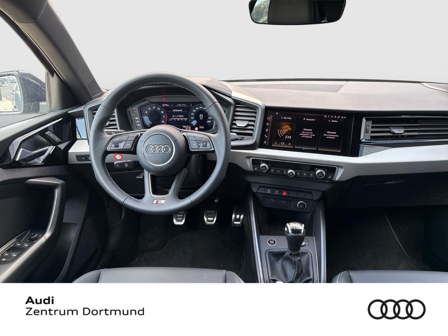 Bild über Audi A1 allstreet 30 TFSI Schaltgetriebe - für weitere Informationen kontaktieren Sie den Audi Partner