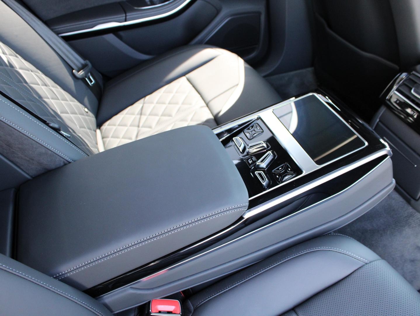 Image about Audi A8 55 TFSI quattro 250(340) kW(PS) tiptronic