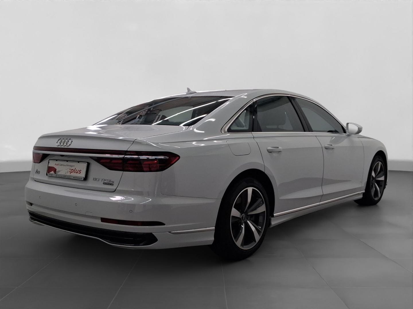 Bild über Audi A8 TFSI e 60 TFSI e quattro tiptronic - für weitere Informationen kontaktieren Sie den Audi Partner