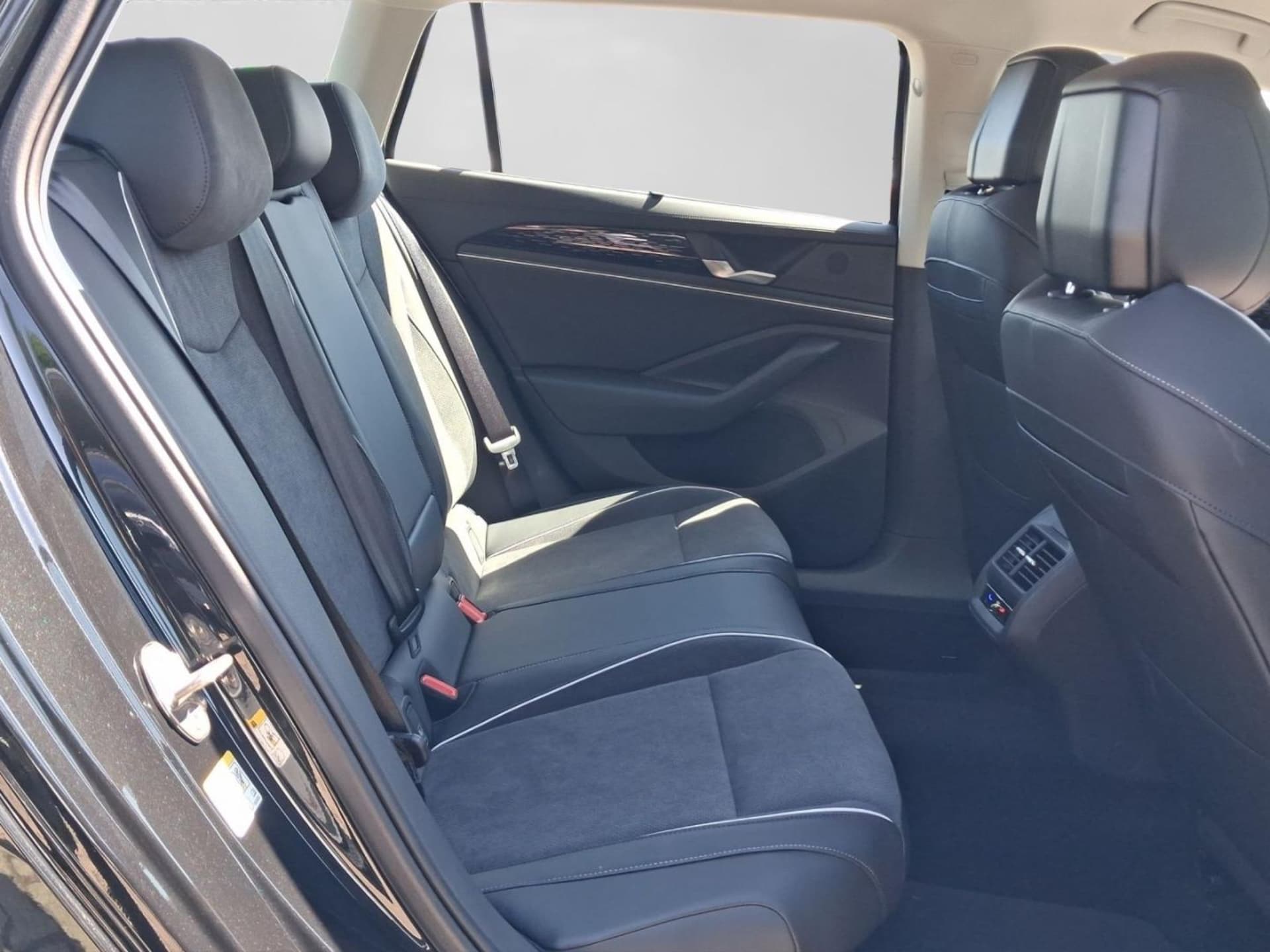 Volkswagen Passat Elegance