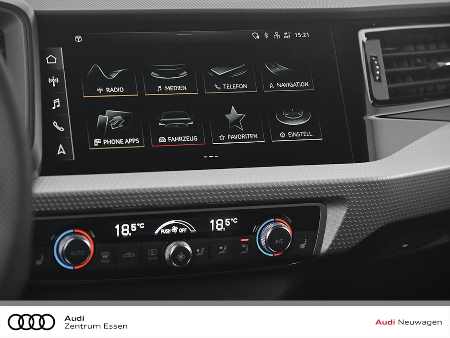 Bild über Audi A1 Sportback S line 30 TFSI S tronic - für weitere Informationen kontaktieren Sie den Audi Partner
