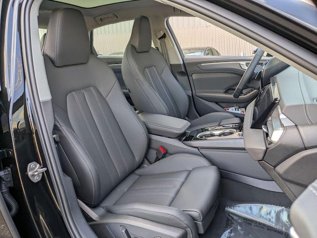 2026 Audi A6 Premium Plus - Photo 10