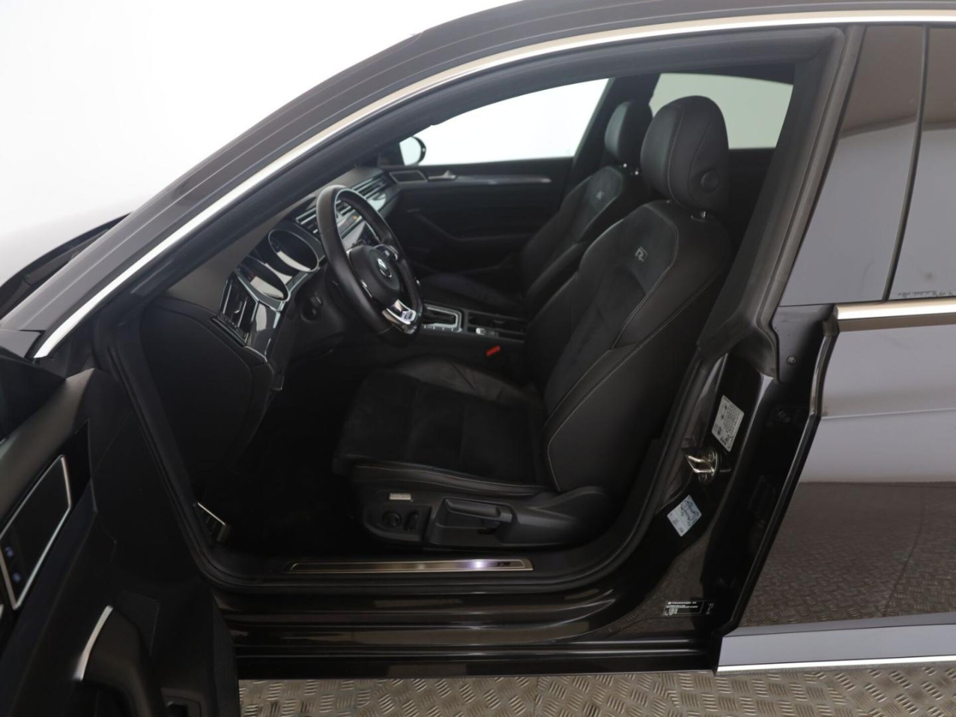 Volkswagen Arteon R-Line