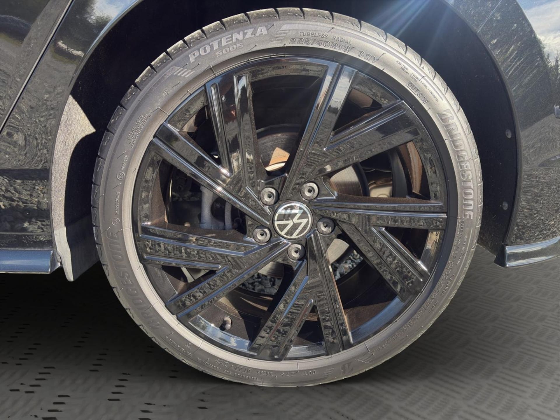 Volkswagen Golf R-Line