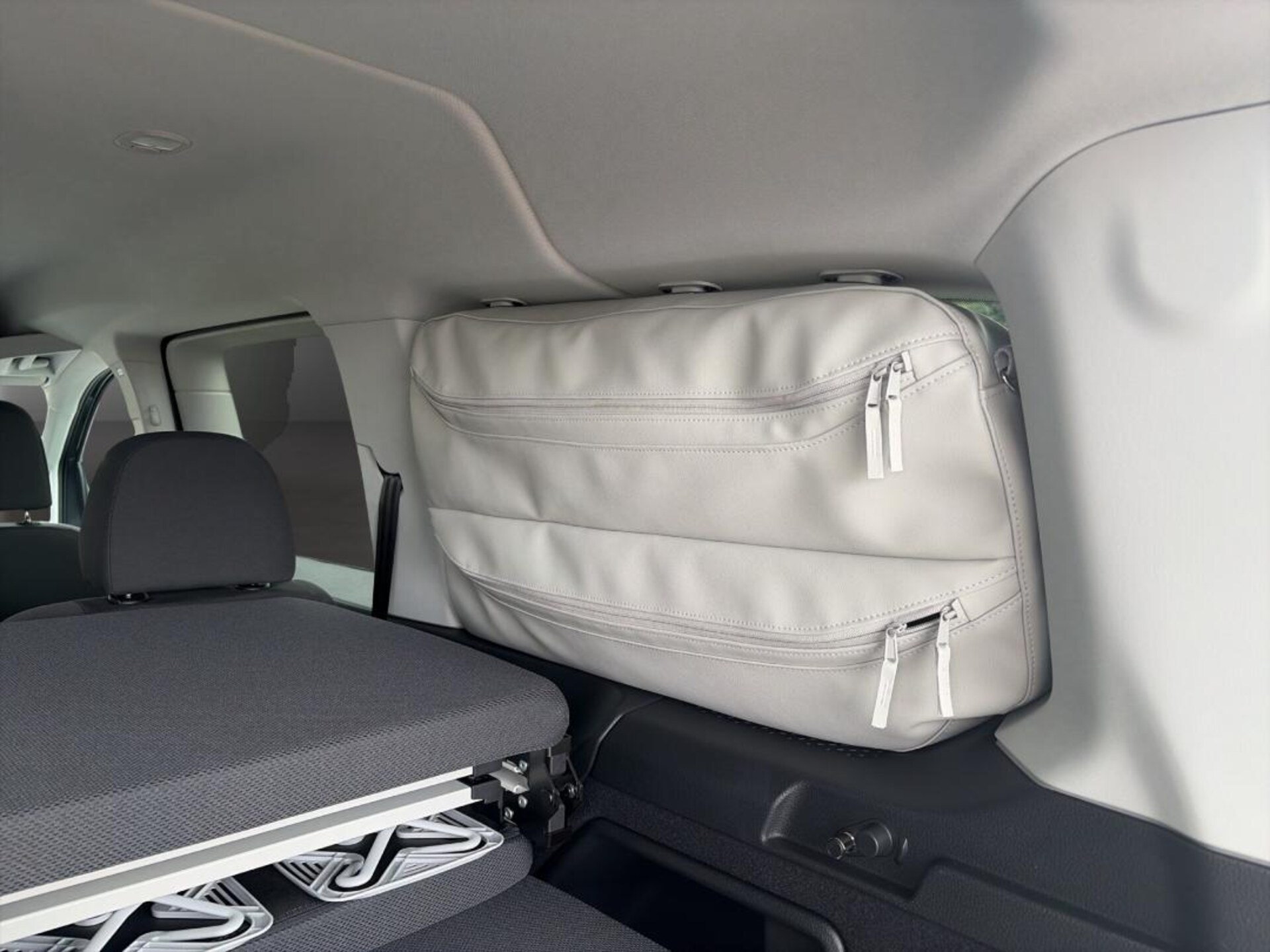 Volkswagen Caddy Maxi Basis-Modell