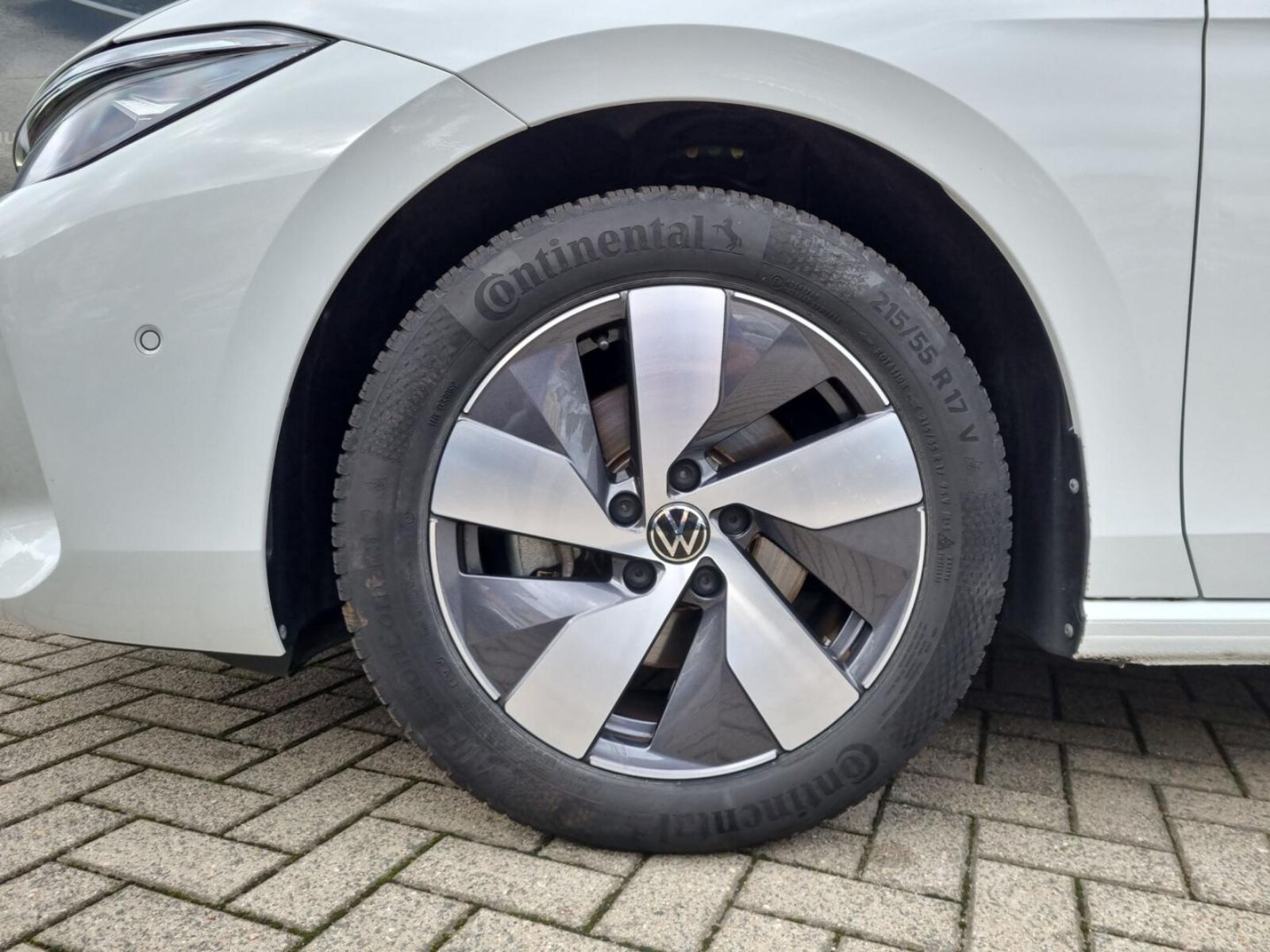 Volkswagen Passat – Bild 8