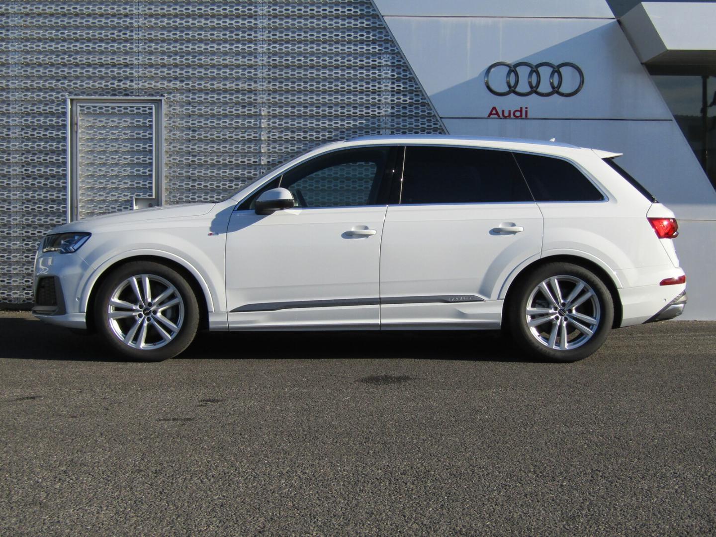 Image about Audi Q7 50 TDI quattro S line kW(PS) tiptronic