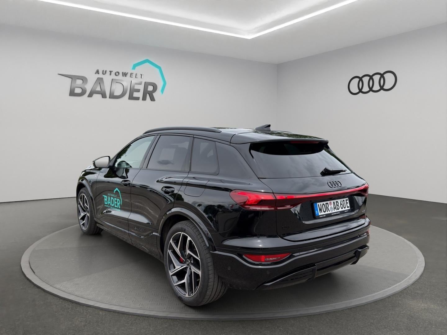 Bild über Audi Q6 SUV e-tron e-tron quattro - für weitere Informationen kontaktieren Sie den Audi Partner