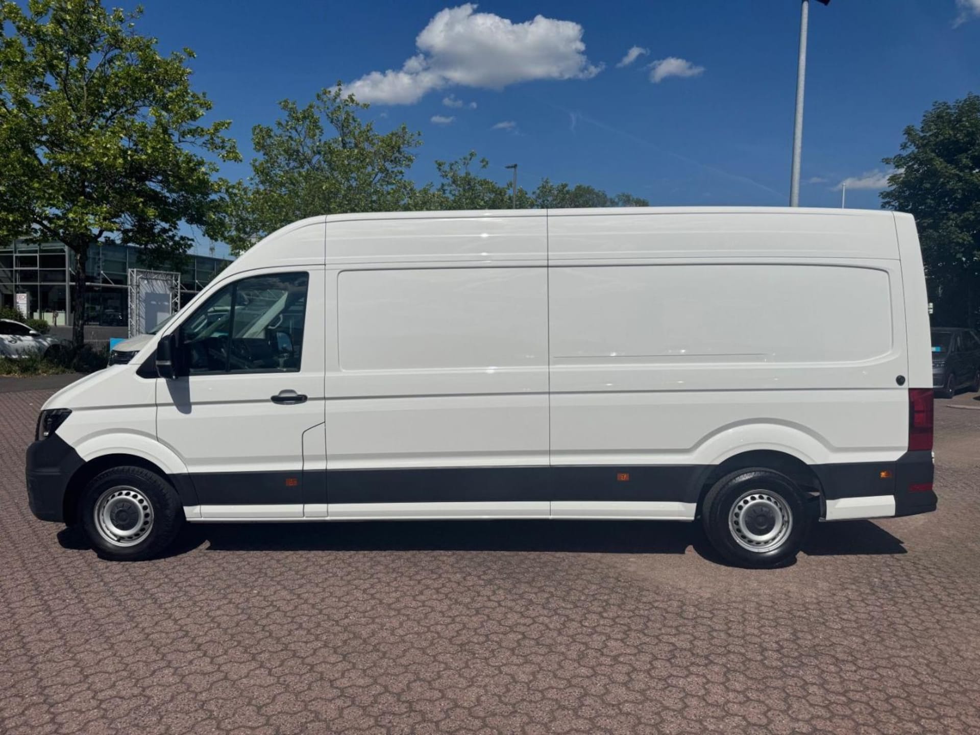 Volkswagen Crafter Kasten langer Radstand