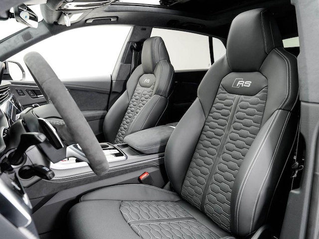 2026 Audi RS Q8 SUV performance