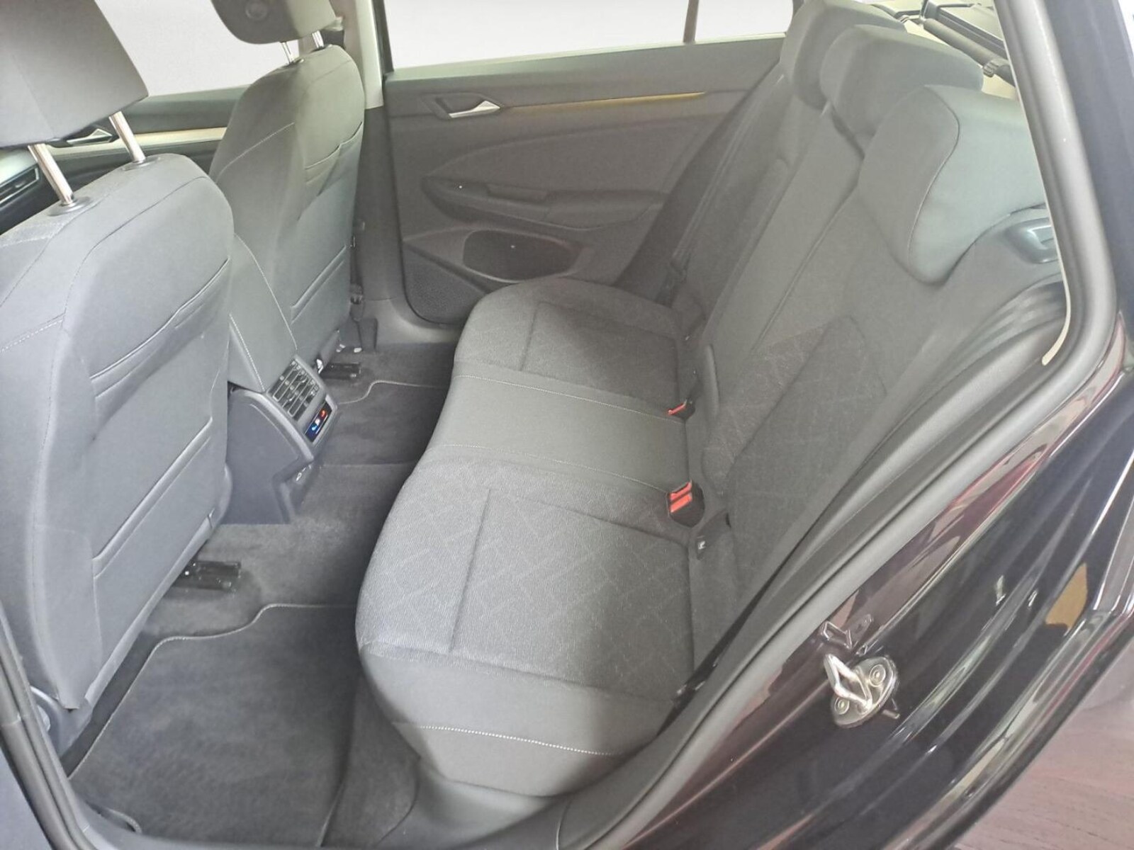 Volkswagen Golf Variant – Bild 14