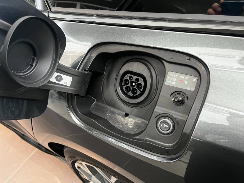 Image about Audi A6 Avant e-hybrid S line e-hybrid quattro 299 chS tronic