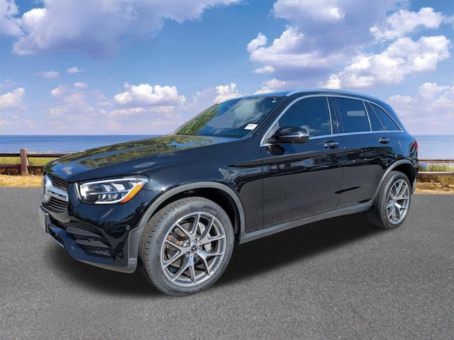 2021 Mercedes-Benz GLC 300
