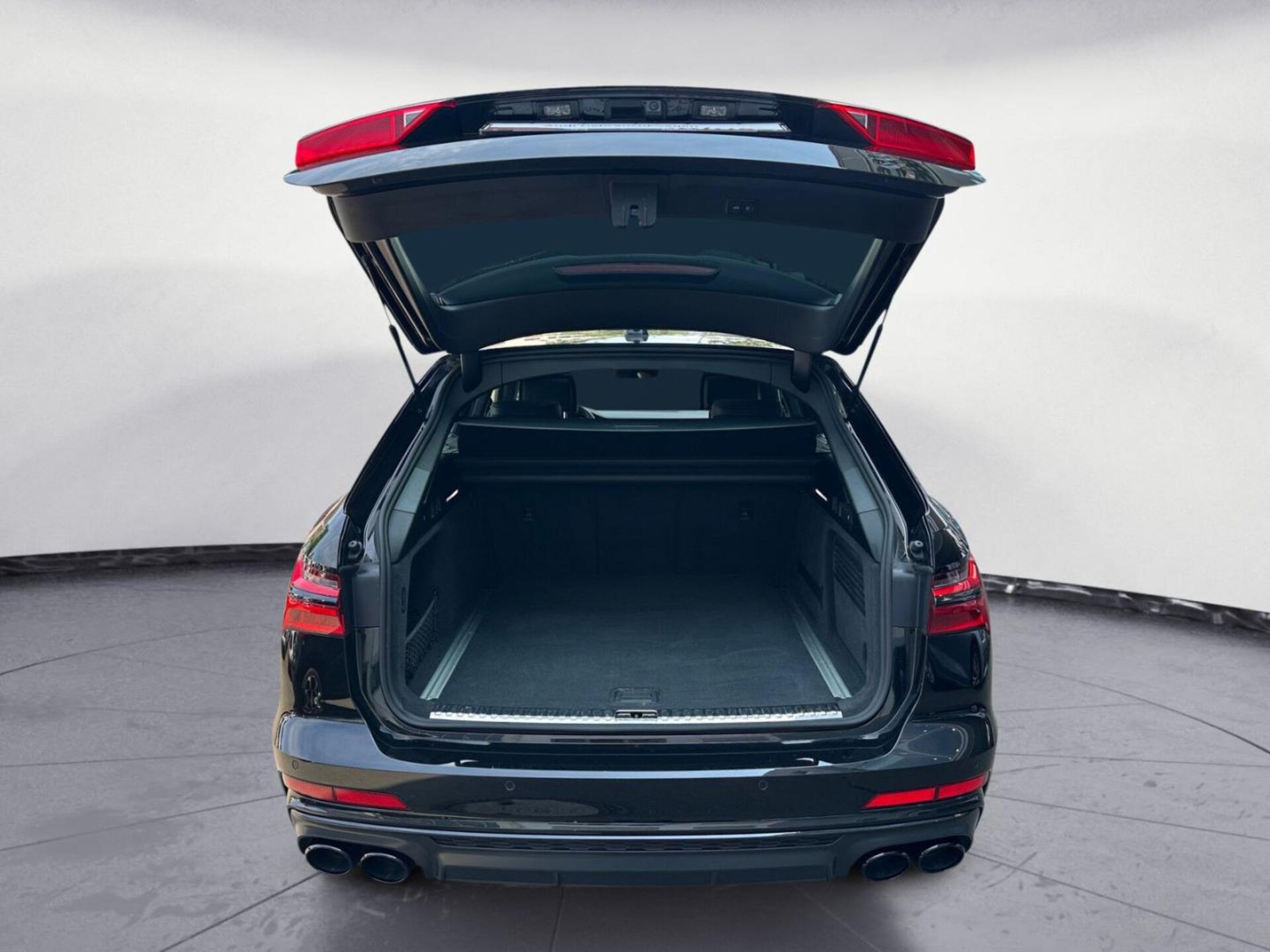 Audi S6 Avant