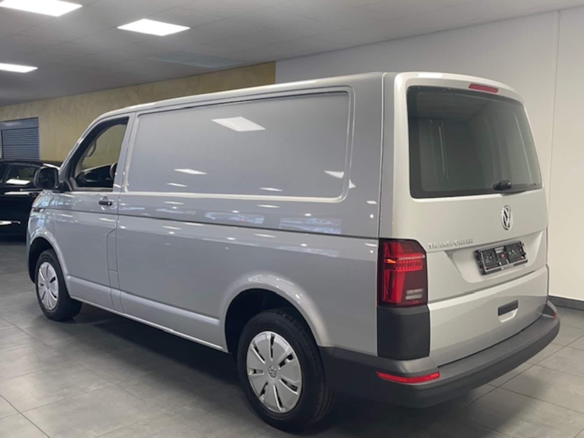 Volkswagen T6.1 Transporter Kasten kurzer Radstand