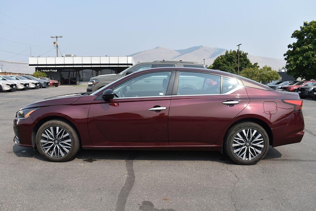 2025 Nissan Altima