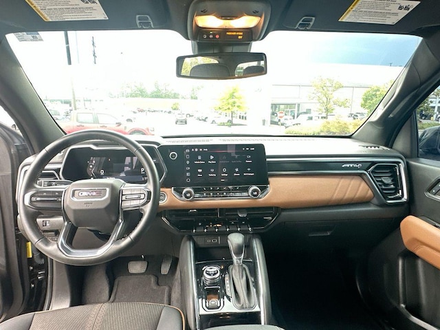 2024 GMC Canyon