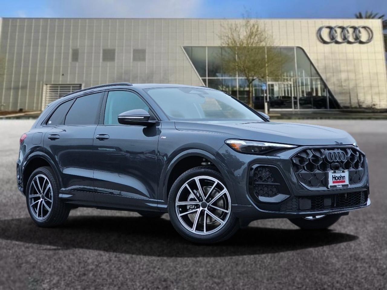2026 Audi Q5 Premium Plus quattro's photo