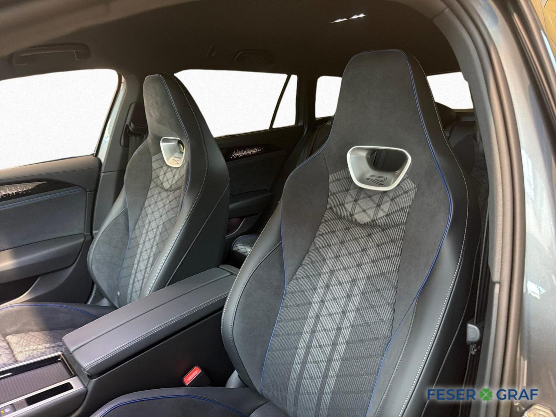 Volkswagen Passat R-Line