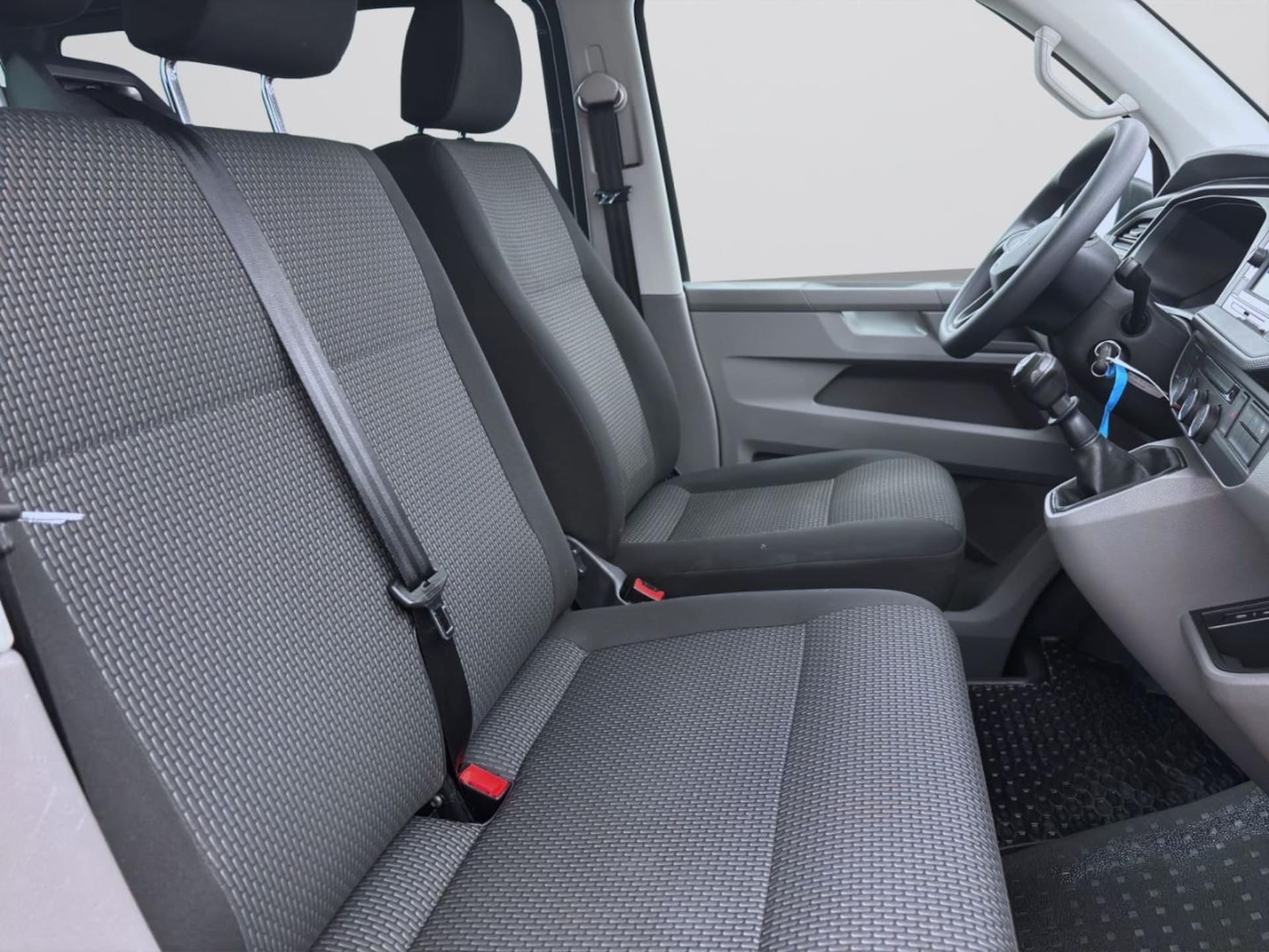 Volkswagen T6.1 Transporter Kombi kurzer Radstand