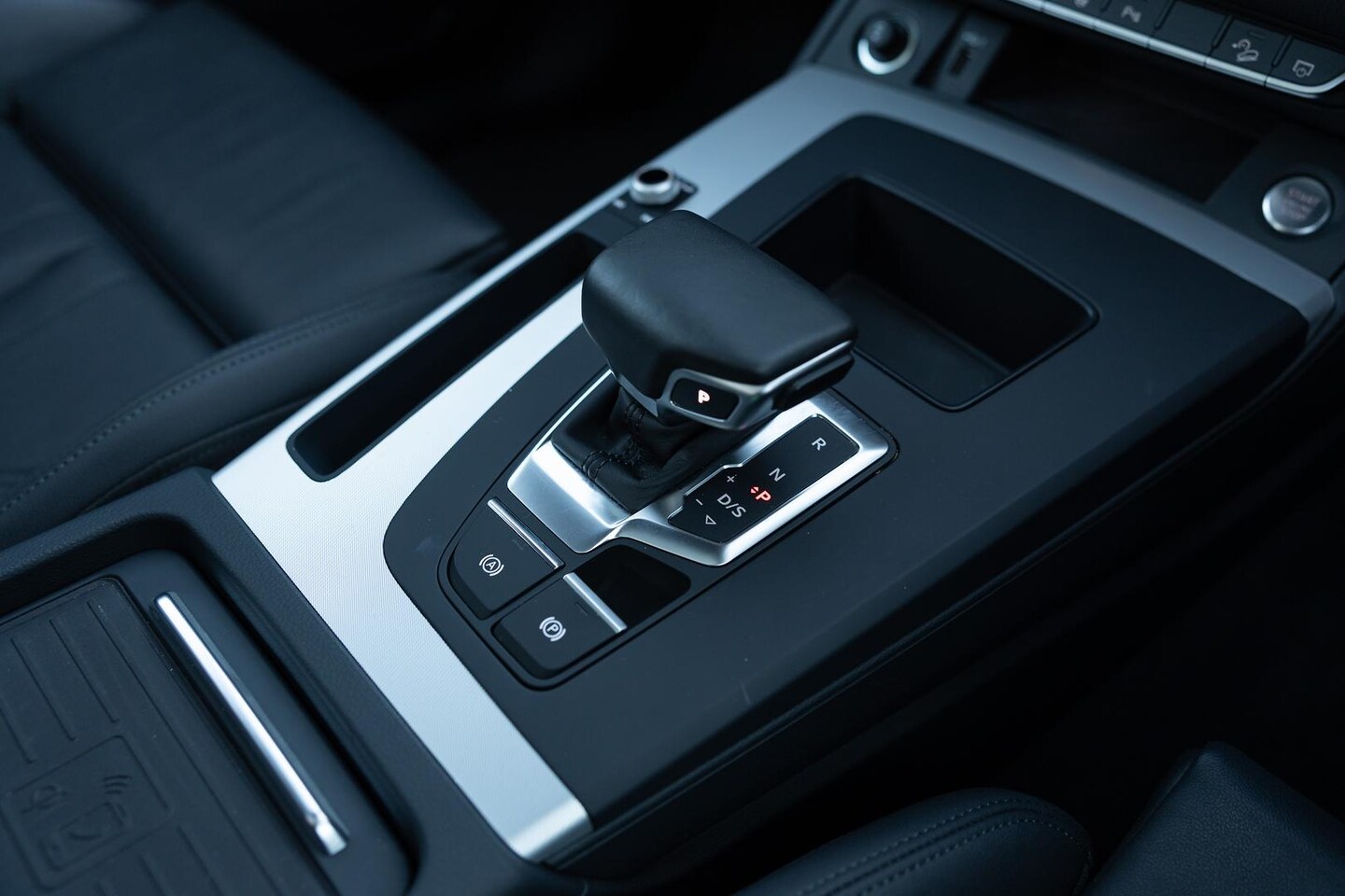 Image about Audi Q5 Sport 40 TDI quattro S tronic