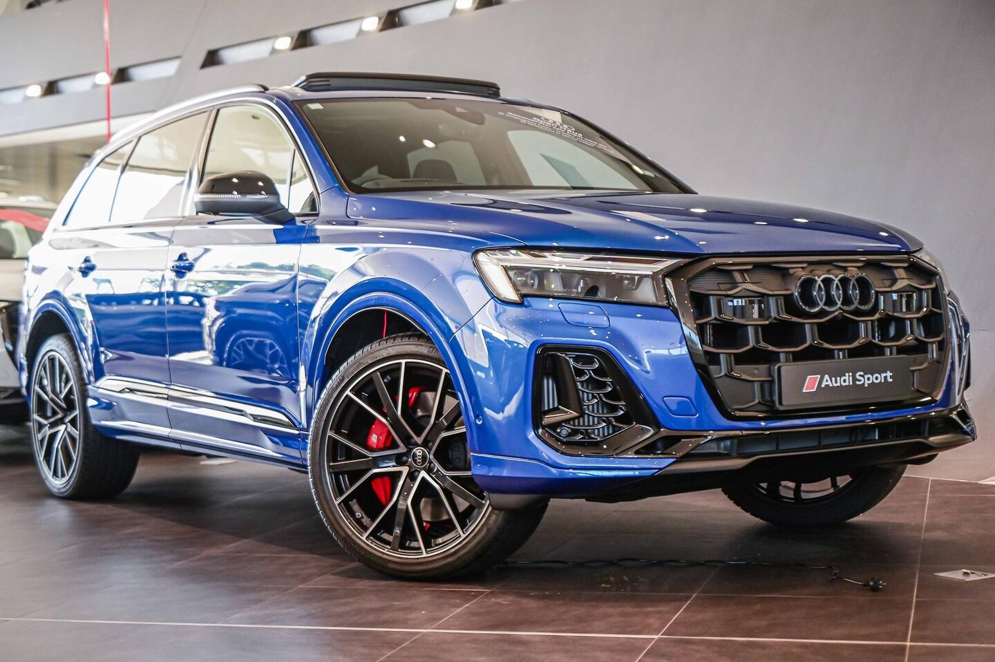 Image about Audi SQ7 TFSI quattro tiptronic