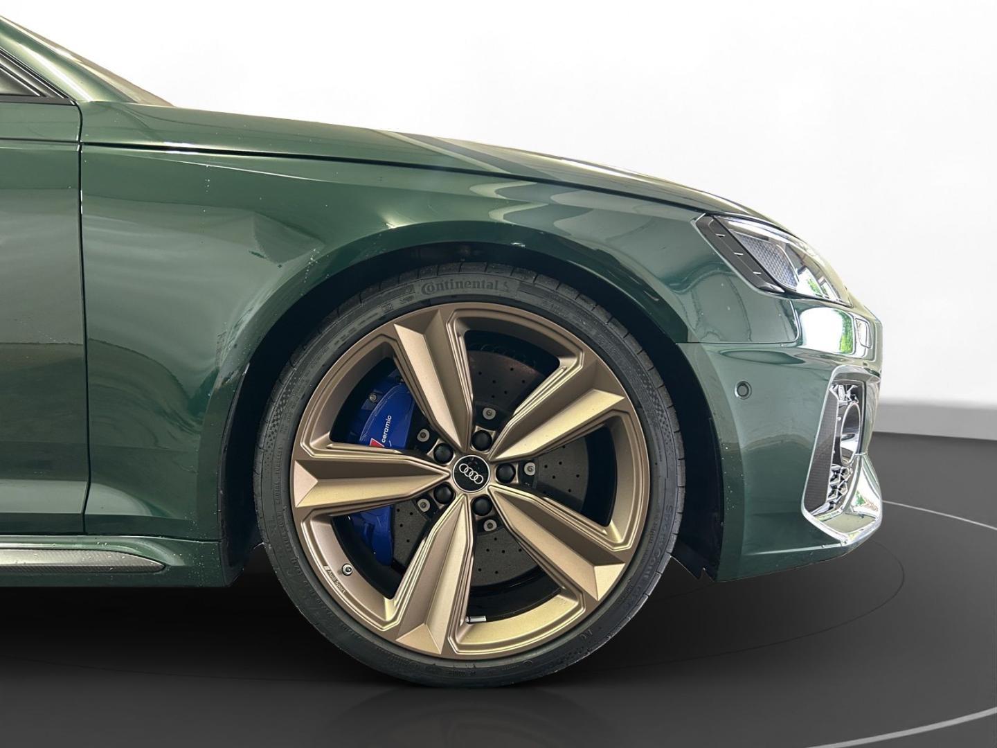 Image about Audi RS 4 Avant TFSI quattro tiptronic