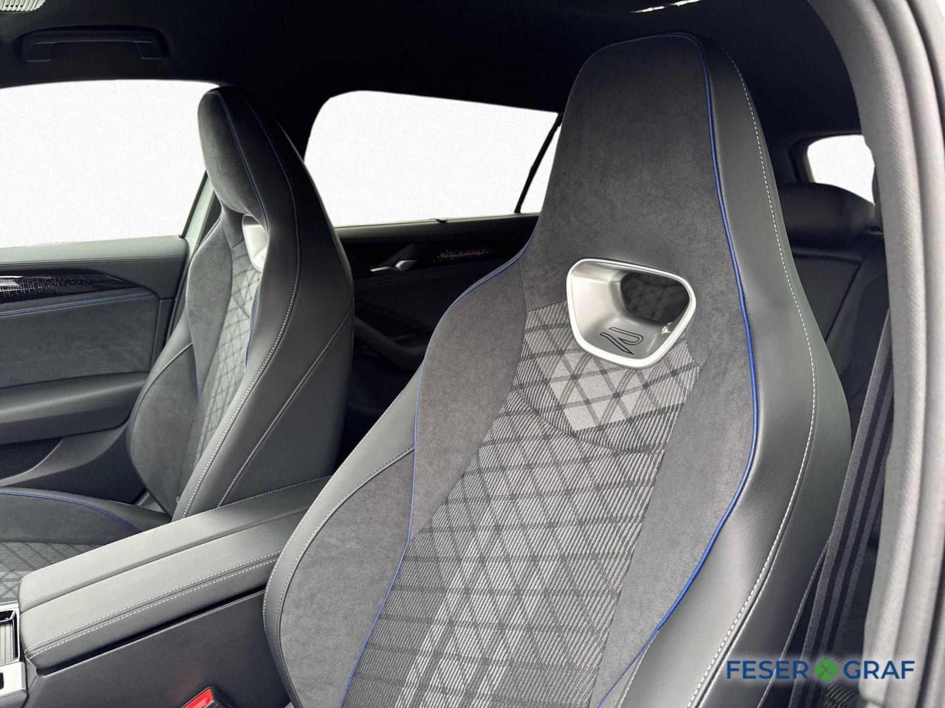 Volkswagen Passat R-Line